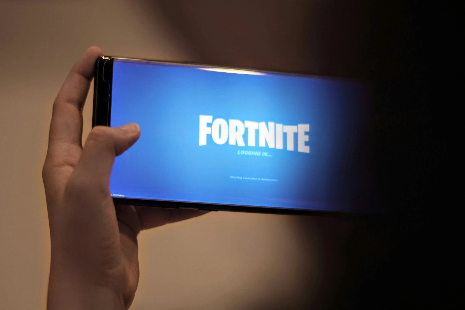 Epic Games se Asocia con Telef&oacute;nica para Precargar la Aplicaci&oacute;n de Juegos en Dispositivos Android