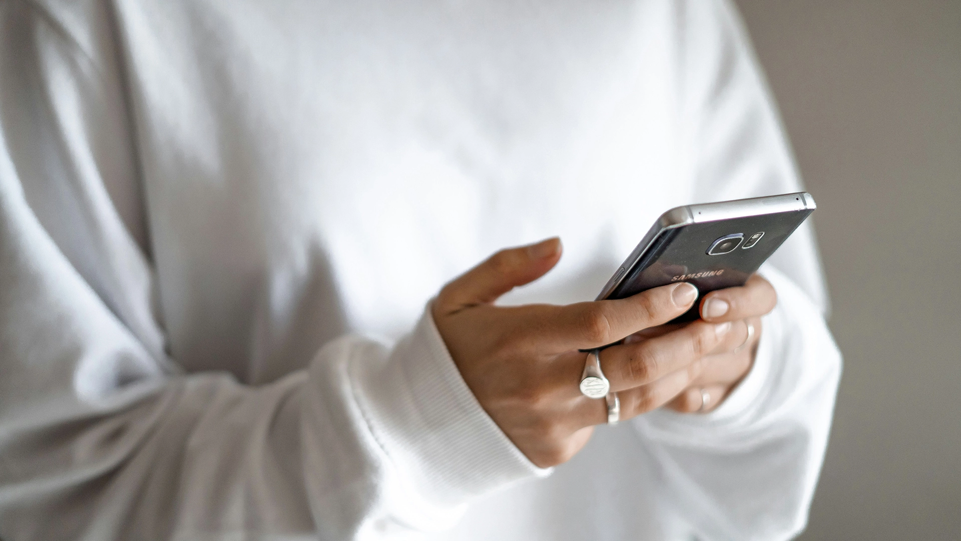 Falsas aplicaciones bancarias y sociales roban datos de usuarios utilizando .NET MAUI