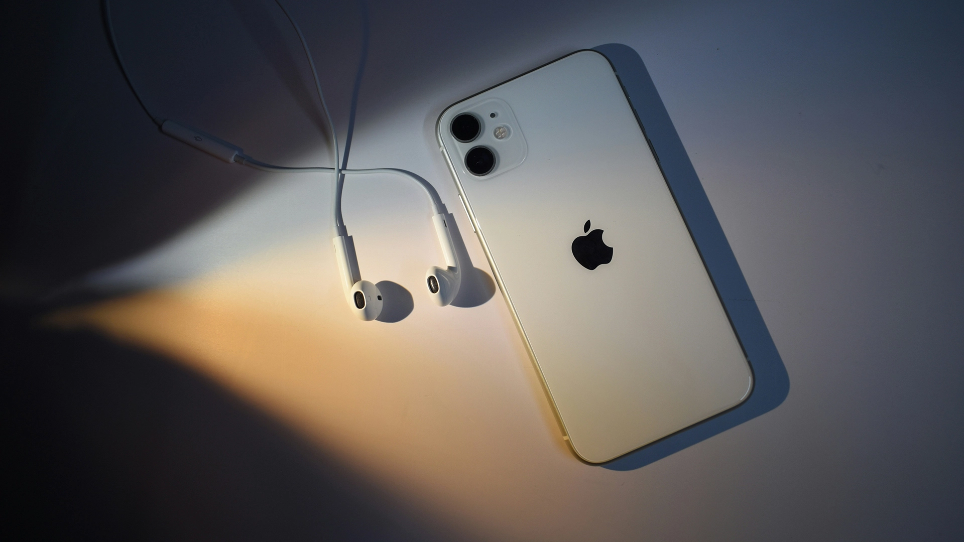Apple trasladará la ensamblaje de iPhone en EE.UU a India para 2026