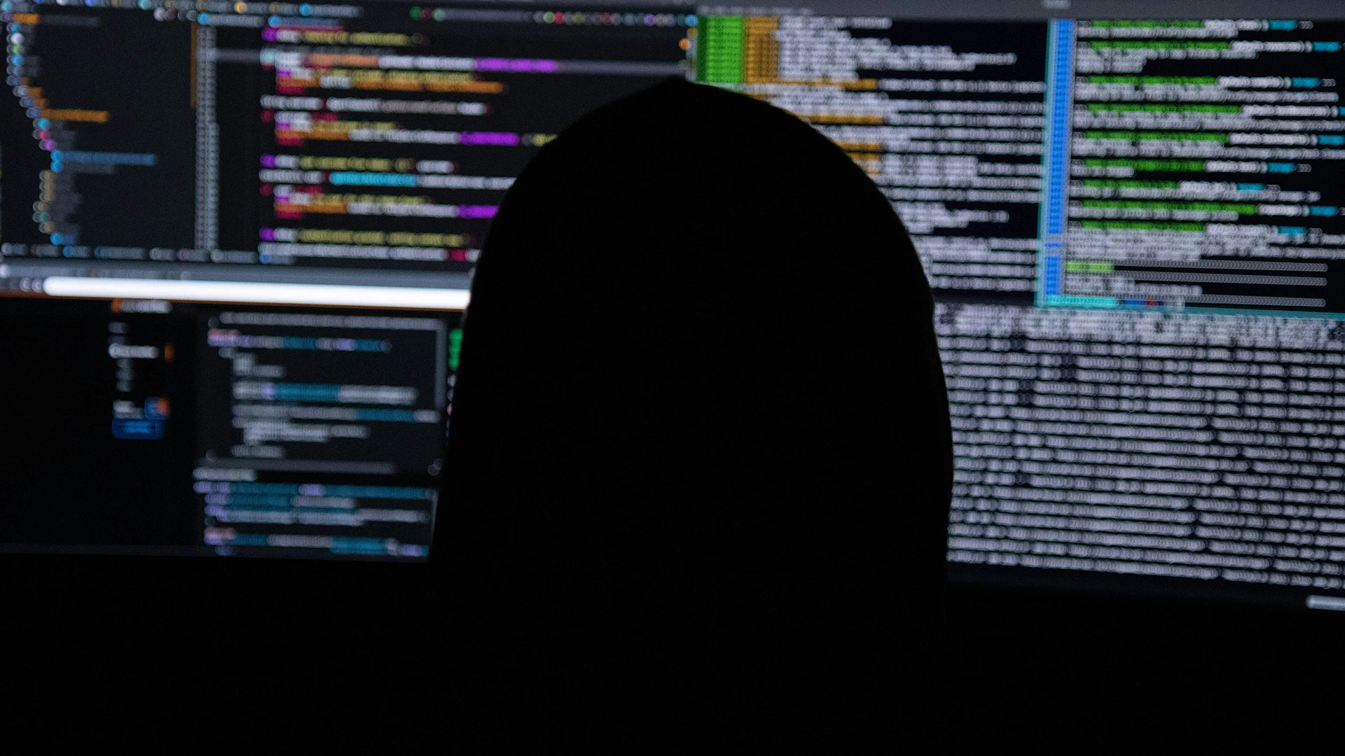 Ataque Cibernético Afecta a Bancos Australianos: Las Credenciales de Inicio de Sesión de los Empleados son Robadas y Vendidas en Internet
