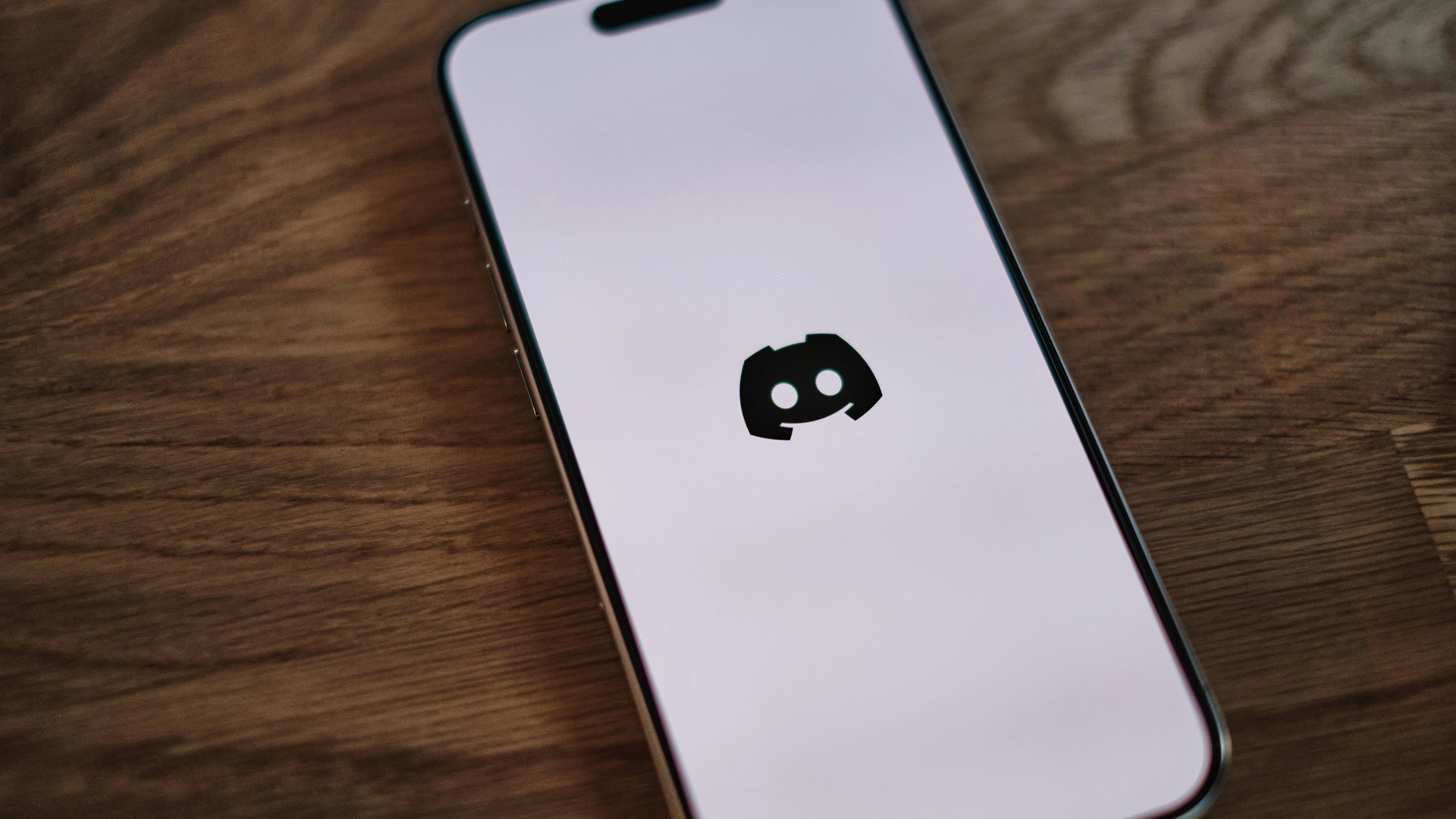 Estafa Cripto Explota Bots de Discord, Roba de 30,000 Carteras