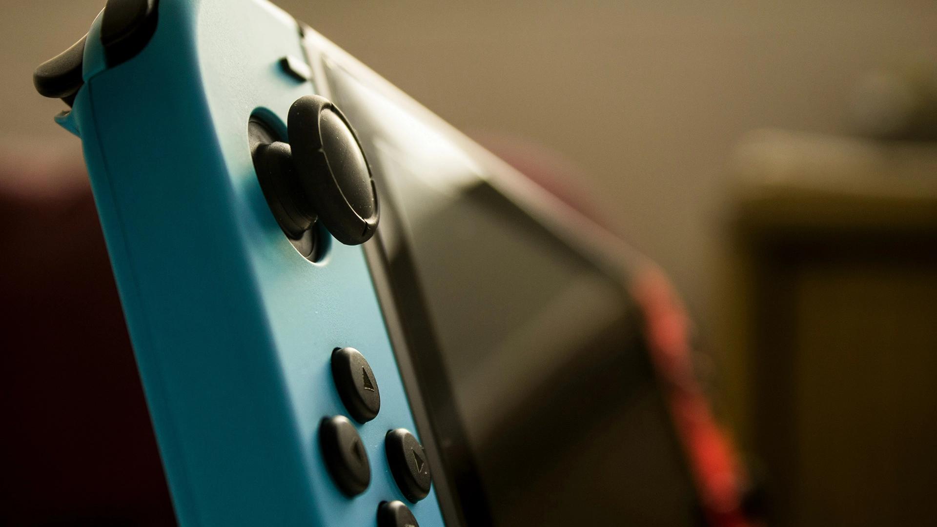 Los fan&aacute;ticos esperan en fila durante d&iacute;as para conseguir la nueva Nintendo Switch 2, pero algunas consolas estaban da&ntilde;adas
