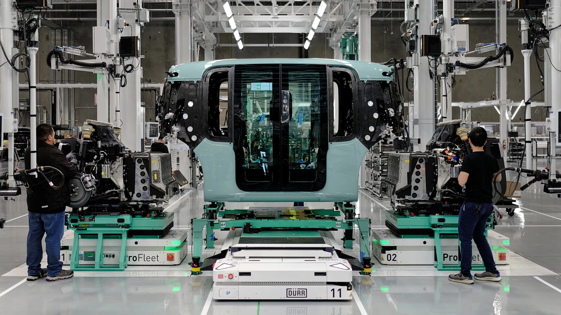 Zoox de Amazon inaugura la primera instalaci&oacute;n de producci&oacute;n en serie de Robotaxis en los EE. UU.