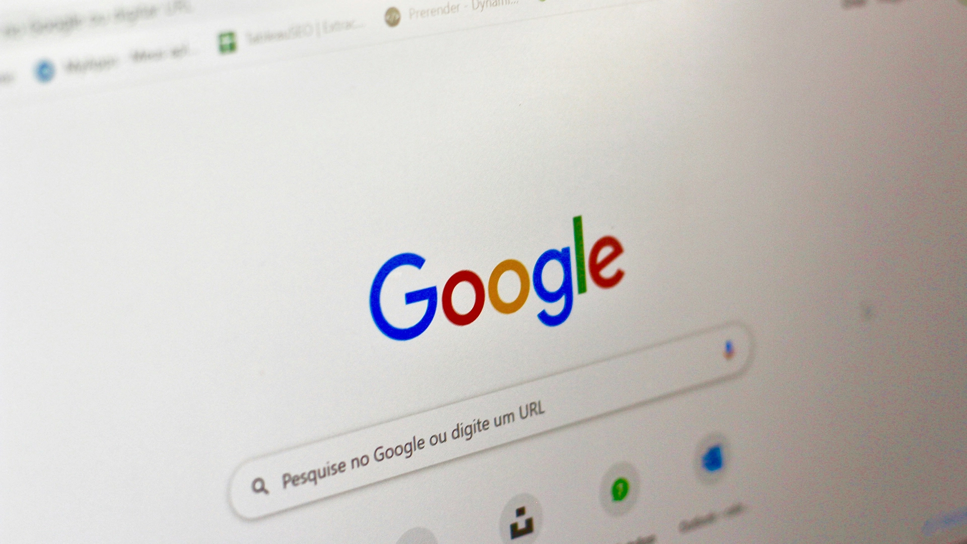 Google Enfrenta Primera Demanda Importante de un Editor Estadounidense Sobre B&uacute;squeda con IA